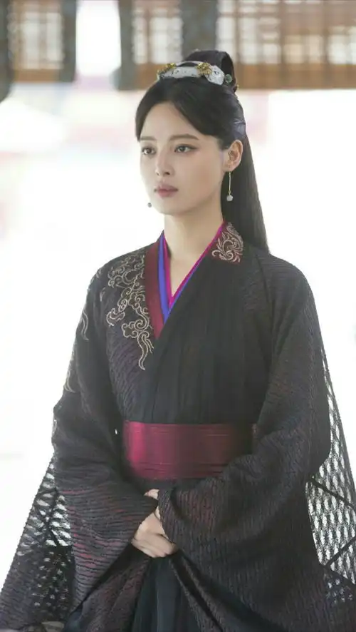 辛芷蕾海棠朵朵来了海棠朵朵终于上线了辛芷蕾的表现符合你的期待吗附写真
