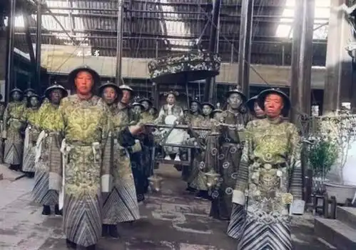 清末大太监李莲英的上色老照片他真实的模样如何,为何极其得宠