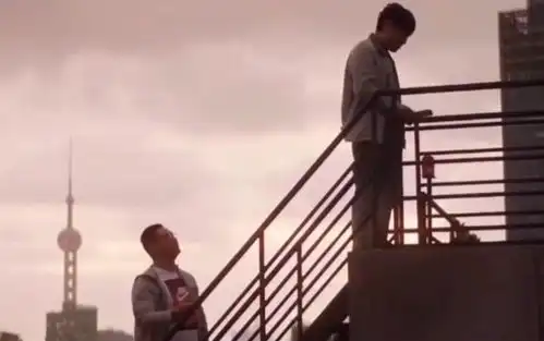 你俩还能再鬼畜一点吗哭笑翻唱光辉岁月