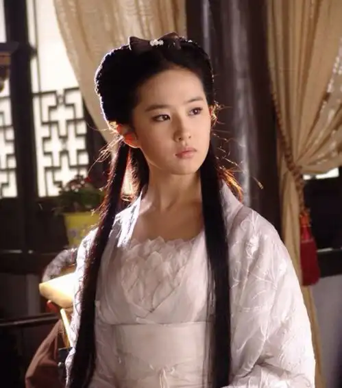 娱乐圈人形貔貅刘亦菲景甜被力捧有内幕,富豪供养为了转运