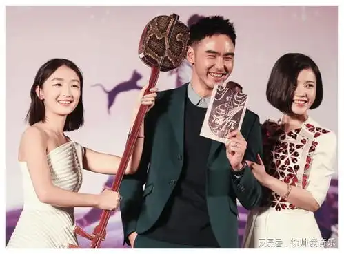 三金影后周冬雨人前小白兔人后交际花她早已走上另一条路