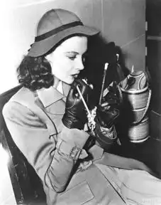 好莱坞巨星费雯丽魂断蓝桥精彩演绎,迷住半个世纪观众的心