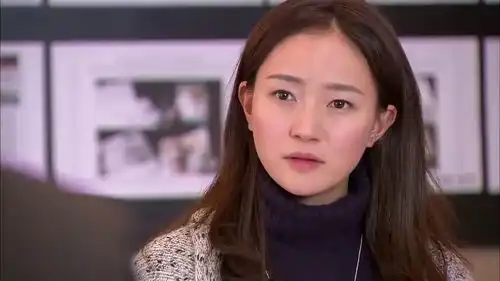 姑娘开会被当众表白,老总瞬间紧张起来,表情都藏不住了
