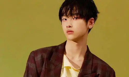 知情人曝周震南被列入黑名单,多个节目已下线,父母紧急交维修金
