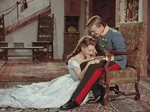 今年6月,茜茜公主回来了