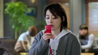 陪读妈妈梅婷乌龙进警局学习翻译神器译呗终解围