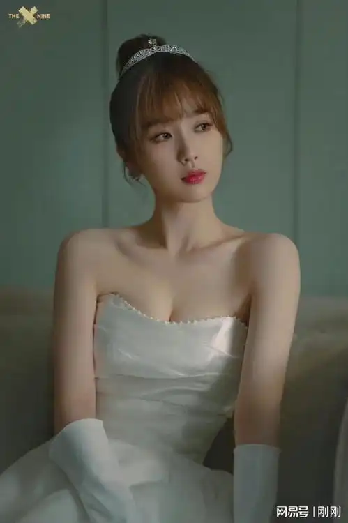 虞书欣复古洋娃娃造型,她的可爱娱乐圈少有人可及