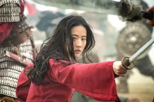 侯梦瑶因饰演花木兰成名,王鸥曾给她做配,如今在琉璃中扮紫狐