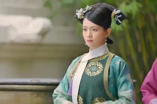 她生前备受雍正宠爱,死后停棺7年无人管,东窗事发后乾隆大怒