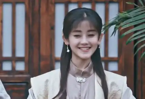 斗破苍穹林允换造型了但还是败给纯天然的她
