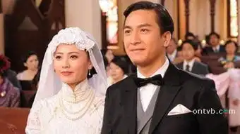 她是翻版陈法拉,在tvb新剧中为博出位,跳火辣钢管舞破格演出
