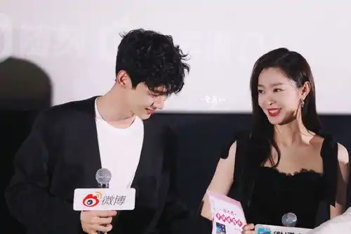 组图白敬亭宋轶长风渡见面会首次合体白到发光双倍养眼