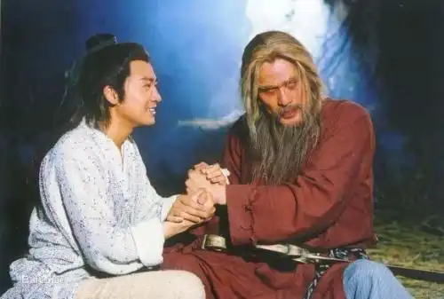 请问谁知道苏有朋那一版的倚天屠龙记中的谢逊金毛狮王扮演者的姓名谢谢