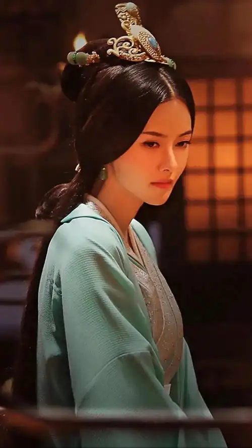 张芷溪饰演的甄宓,三国第一美人曹贼爷仨都争起来了