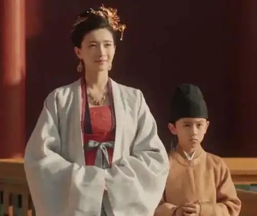 为什么赵宗实对赵祯如此痛恨谈谈宋英宗和宋仁宗的爱恨情仇