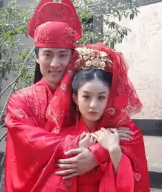 错点鸳鸯复播,赵丽颖古装造型美呆了,与男主上演最萌身高差
