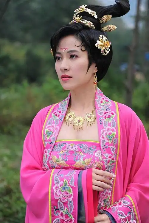 楚留香偷的白玉美人原型是谁
