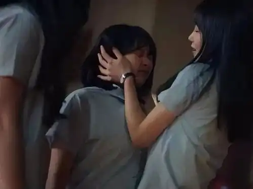 上厕所回来,同学把我书撕了,家长选择报警,乡镇中学校园霸凌何时休
