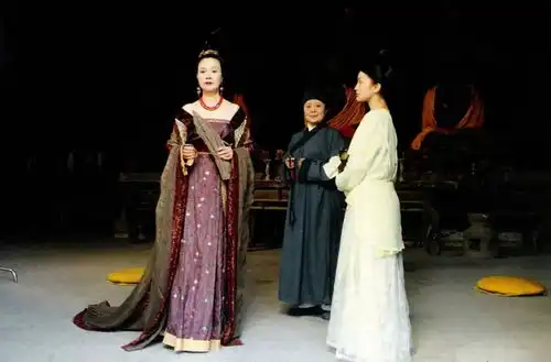 周迅挨骂,那个波澜壮阔的时代消逝了
