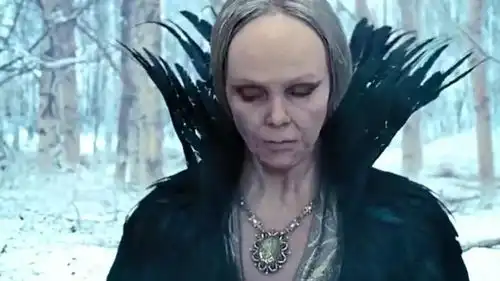 时至今日白雪公主与猎人不再是童话,而是中世纪版的奇幻故事