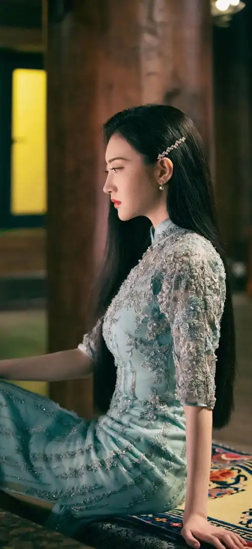 司藤景甜高清手机壁纸分享