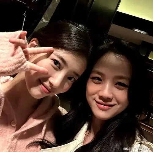 汤唯孔刘新片演夫妻,同框剧照首曝光,片场英文交流无障碍