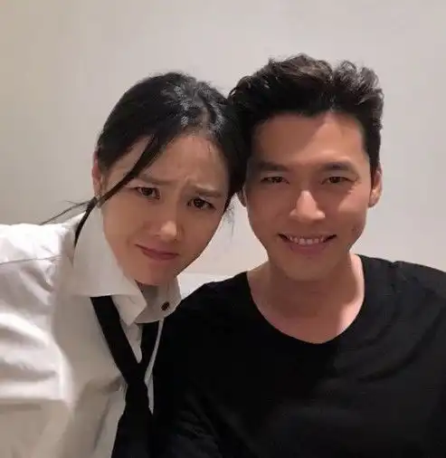 玄彬方否认和孙艺珍恋情表示有交情所以吃了顿饭网友并不买账
