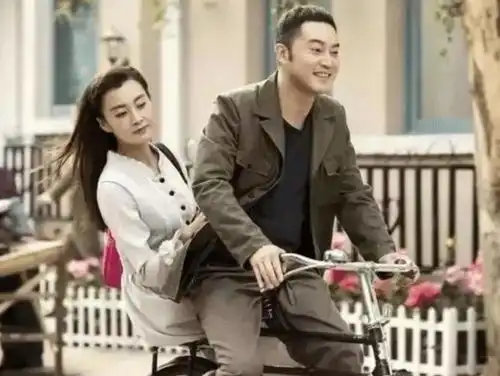 奋斗13年过去,7个主演6个都成了大咖,唯独一人依旧默默无闻
