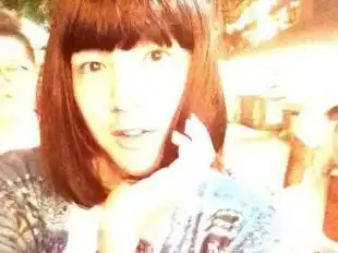 张根硕自曝女装清纯照戏称是漂亮女友