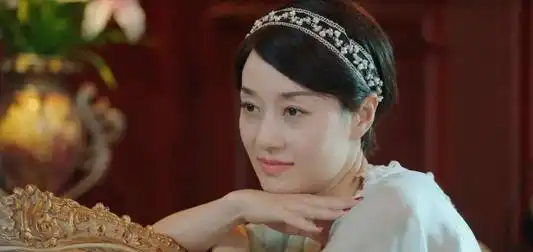 马伊琍拍民国剧穿旗袍剧照爆火,敢表达自己情绪的女人,有多猛
