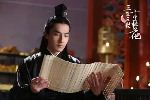 小说三生三生四海八荒古装男神排行top10帝君竟然才第三,第二比女人还美
