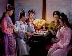 红楼梦最可悲之处,尤老娘一直默许他人对女儿的轻薄之举
