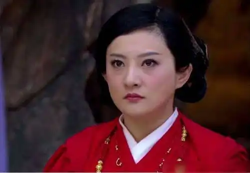 4个版本天山童姥,舒畅巩俐都只是打酱油的,最后一位才是经典