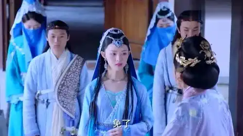 双世宠妃2蓝夜汐帮小檀逃出曲府不知意欲何为啊
