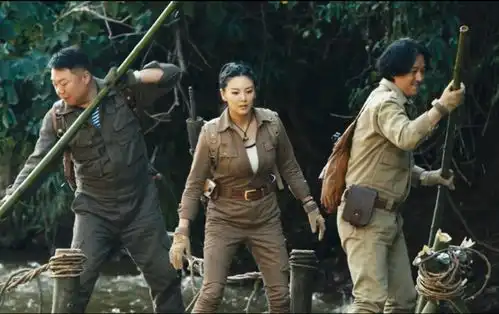 云南虫谷中的孔雀,原来是关晓彤的室友,真实颜值差距大
