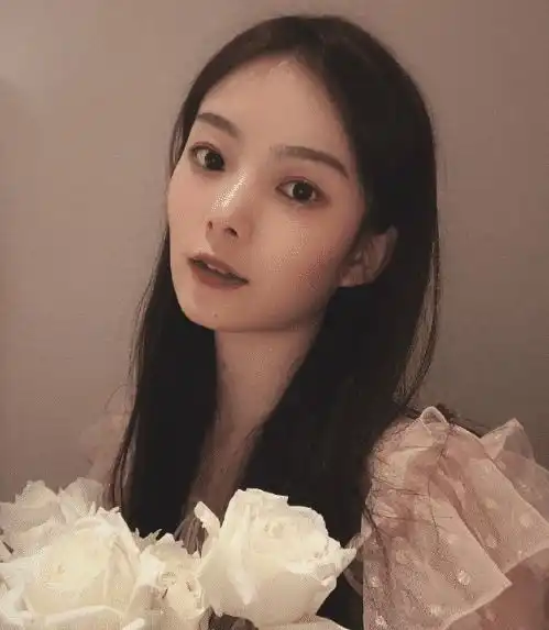 没人认出陈卓璇当粉丝翻出她在陈情令的剧照,我没眼花吧