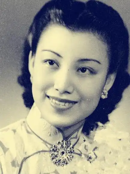 上海滩最后一大美女,受日本军官数次求爱,却宁死不嫁,现104岁
