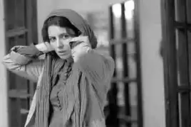 影评人谈十三钗落败屠城背景下性暗示令人反感
