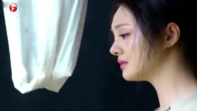 寂寞空庭春欲晚良儿被赐白绫,回想起往事,画面让人揪心