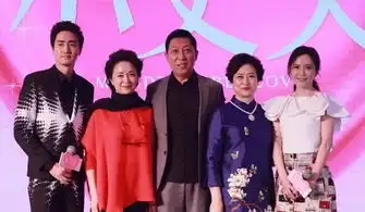 既是演员又是导演出道七年名气远大于他老子