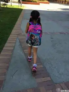 张艺谋妻子送孩子上学感慨陪伴是爱放手更是
