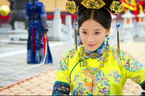 哲哲当时还没有子嗣,又不是发妻,为什么却被皇太极立为皇后
