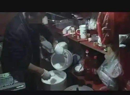 从来宾首富到绝命毒师,军用手雷随身携带,来听听他讲述自己是如何沉沦的
