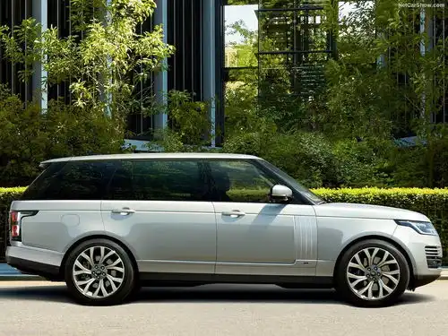 2018款路虎揽胜3.0ttdv6柴油创世短轴外观图片