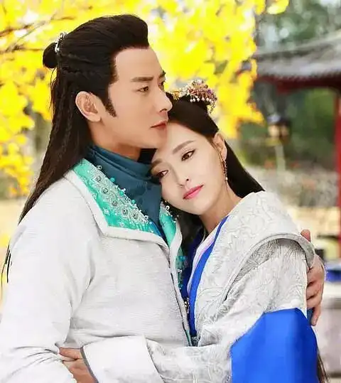 官宣唐嫣罗晋晒结婚证,婚纱照好甜心疼胡歌又上热搜