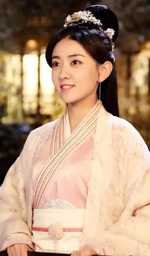 90后女演员里,有端庄长相的,我只服这4位这才是大女主感
