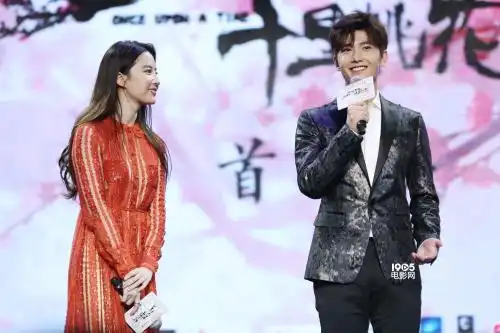 刘亦菲杨洋尬舞的曲子是什么
