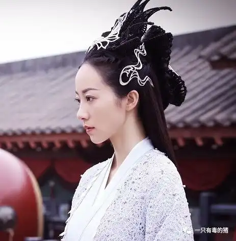 没想到禁欲系的韩雪,居然可以这么美
