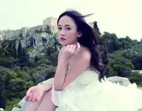 得罪造型师会怎样女神造型糟心画风迥异杨幂似小寡妇王珞丹撞脸葛大爷
