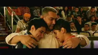 神秘巨星催泪上映,印度良心阿米尔汗为印度女性发声
